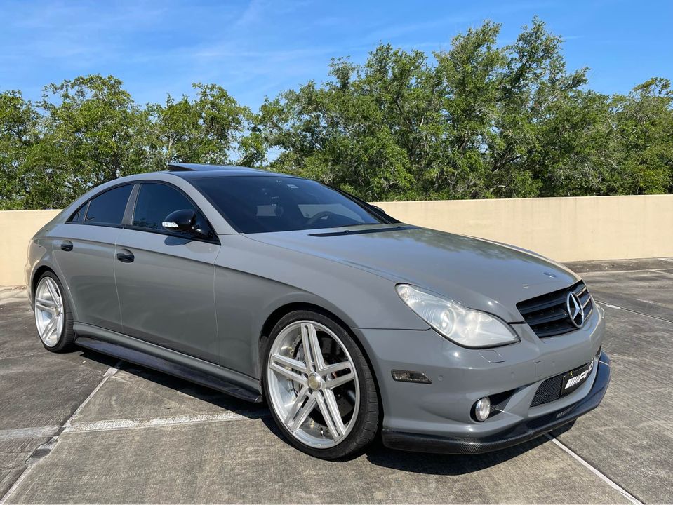 Mercedes W219 CLS Carbon Fiber Front Spoiler