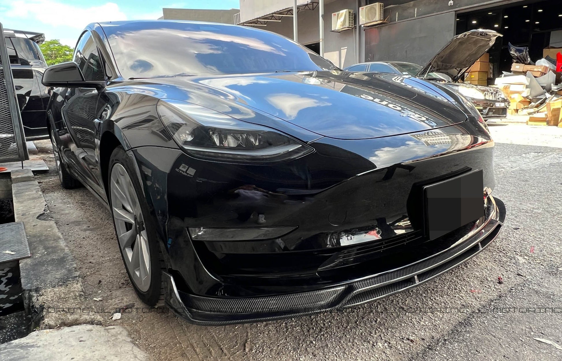 Tesla Model 3 Carbon Fiber Front Lip