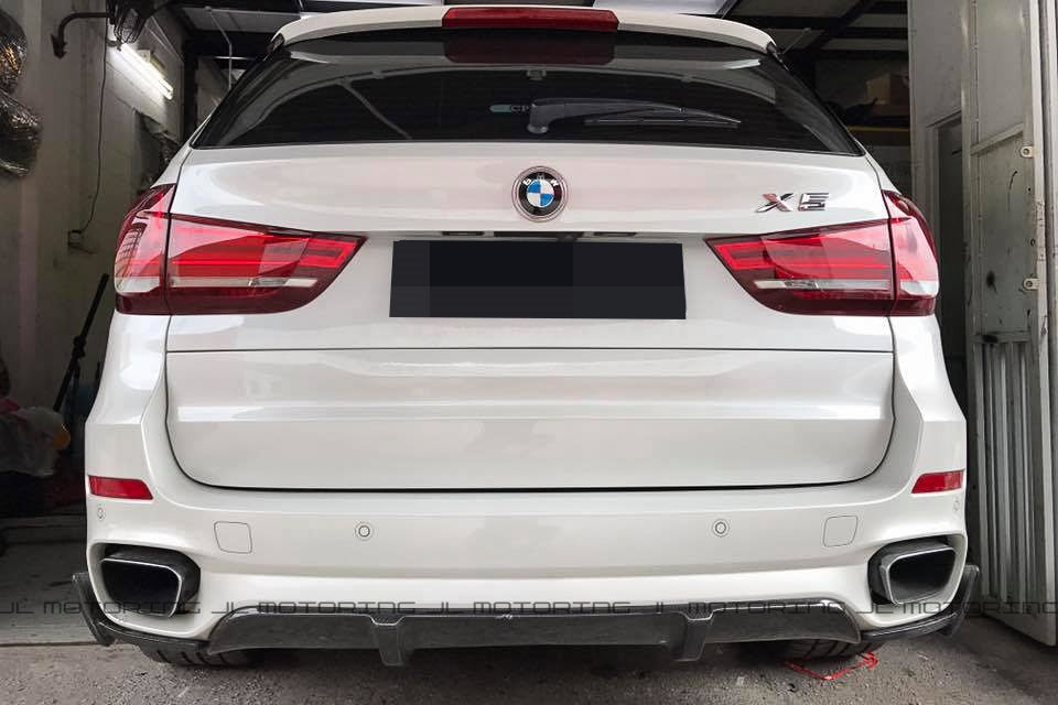BMW F15 X5 M Sport Performance Carbon Fiber Rear Diffuser