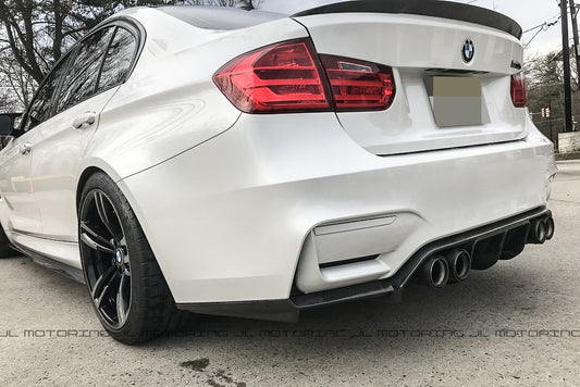 BMW F80 M3 GTS Carbon Fiber Side Skirts