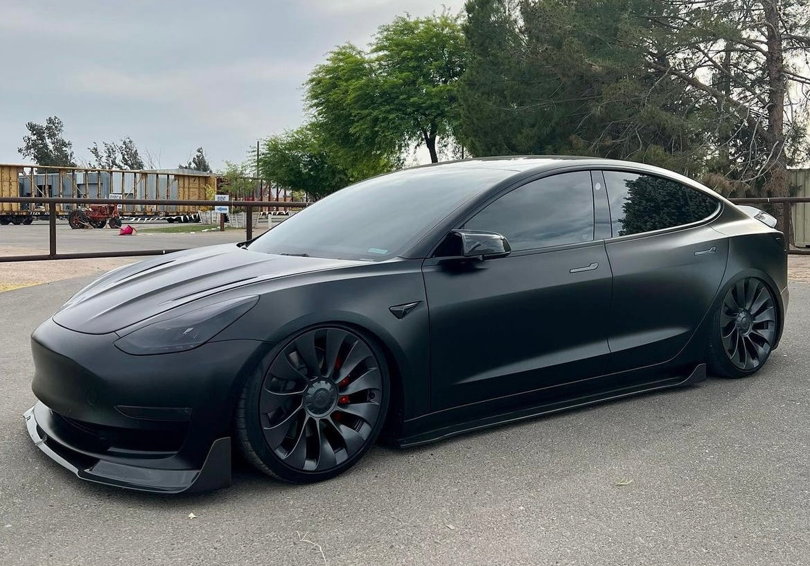 Tesla Model 3 Carbon Fiber Side Skirts